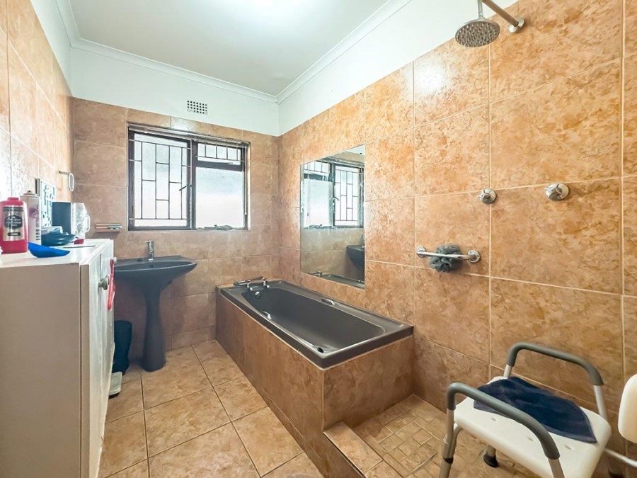 3 Bedroom Property for Sale in Belhar Western Cape